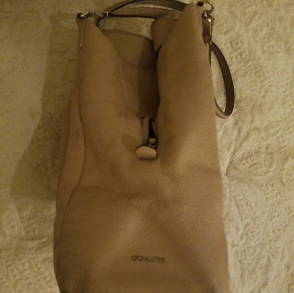 Coach Purse - Picture 3 of 8